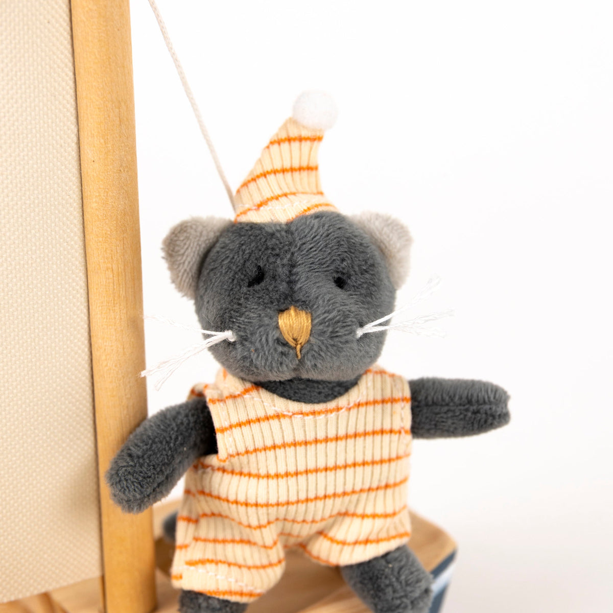 Egmont Toys Gatto Malo sulla barca a vela in legno - foto 3