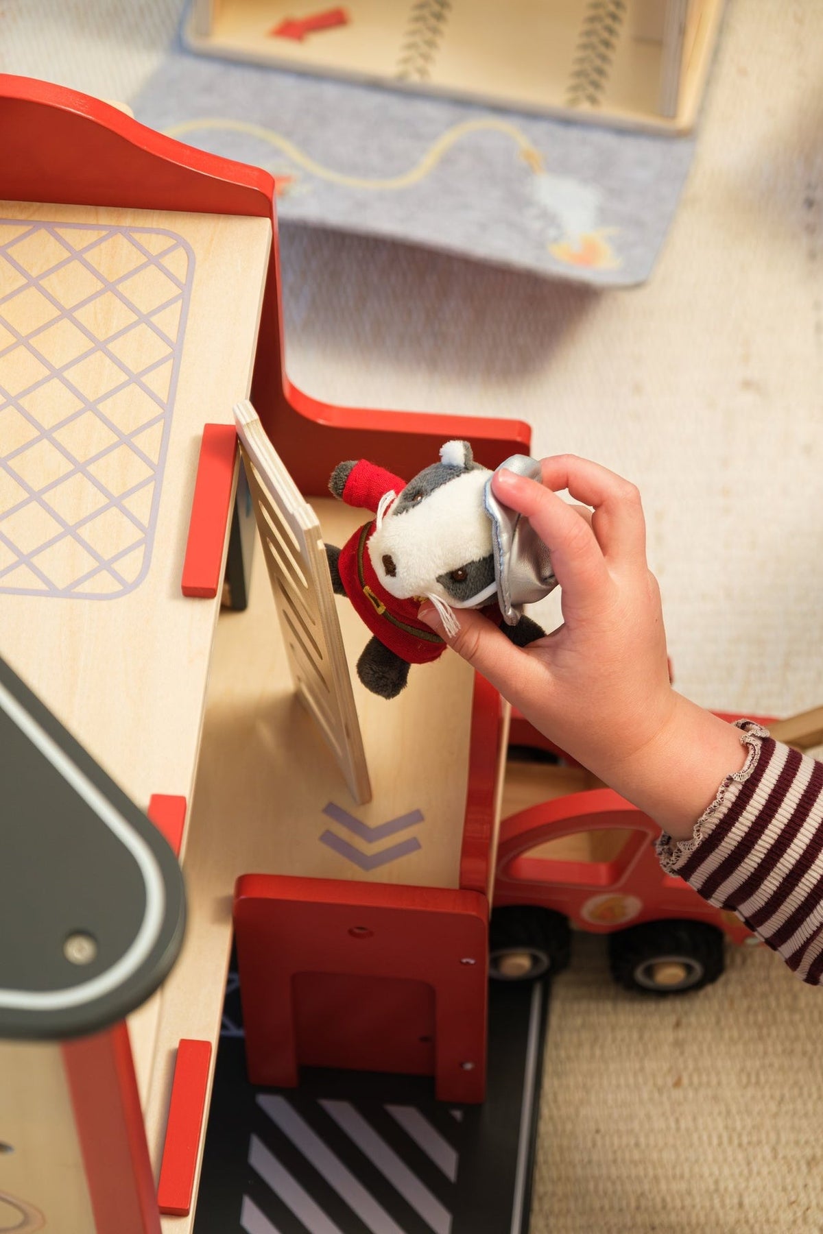 Egmont Toys Grande caserma dei pompieri con accessori e amico in miniatura - foto 3