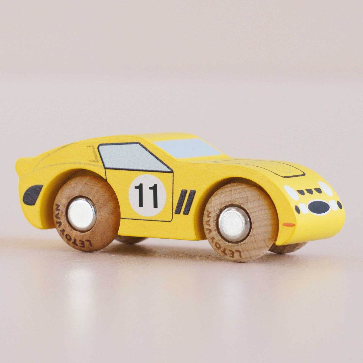 Le Toy Van No. 24 Luca - auto da corsa in legno Classic Car Collection - foto 1