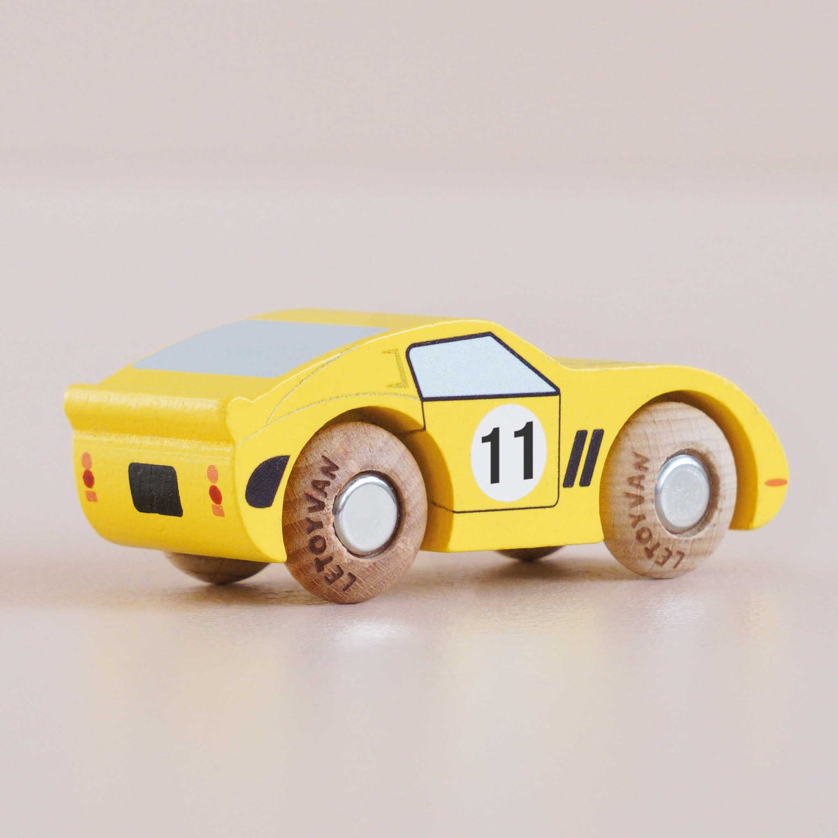 Le Toy Van No. 24 Luca - auto da corsa in legno Classic Car Collection - foto 3