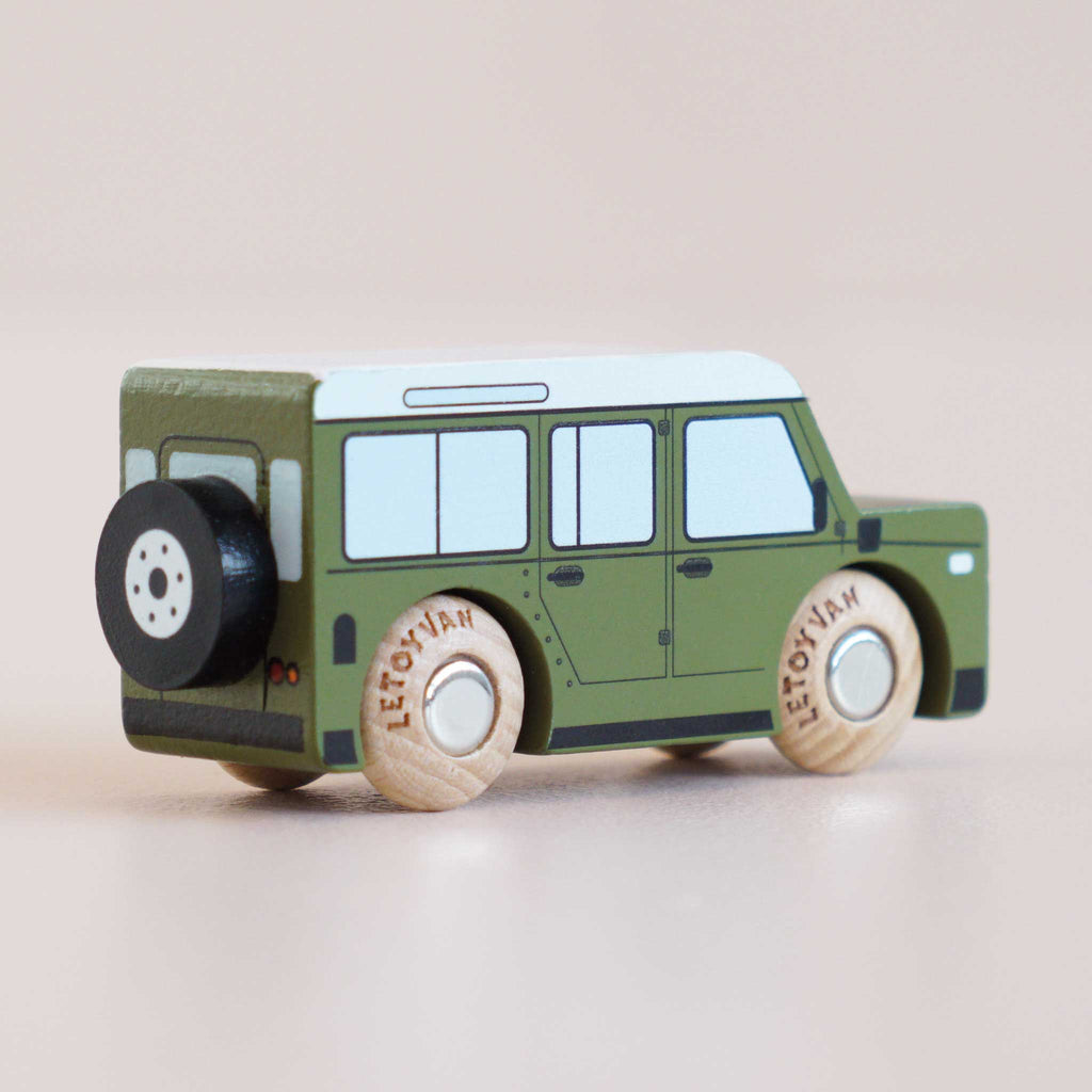 Le Toy Van No. 27 Archie - fuoristrada in legno Classic Car Collection - foto 3