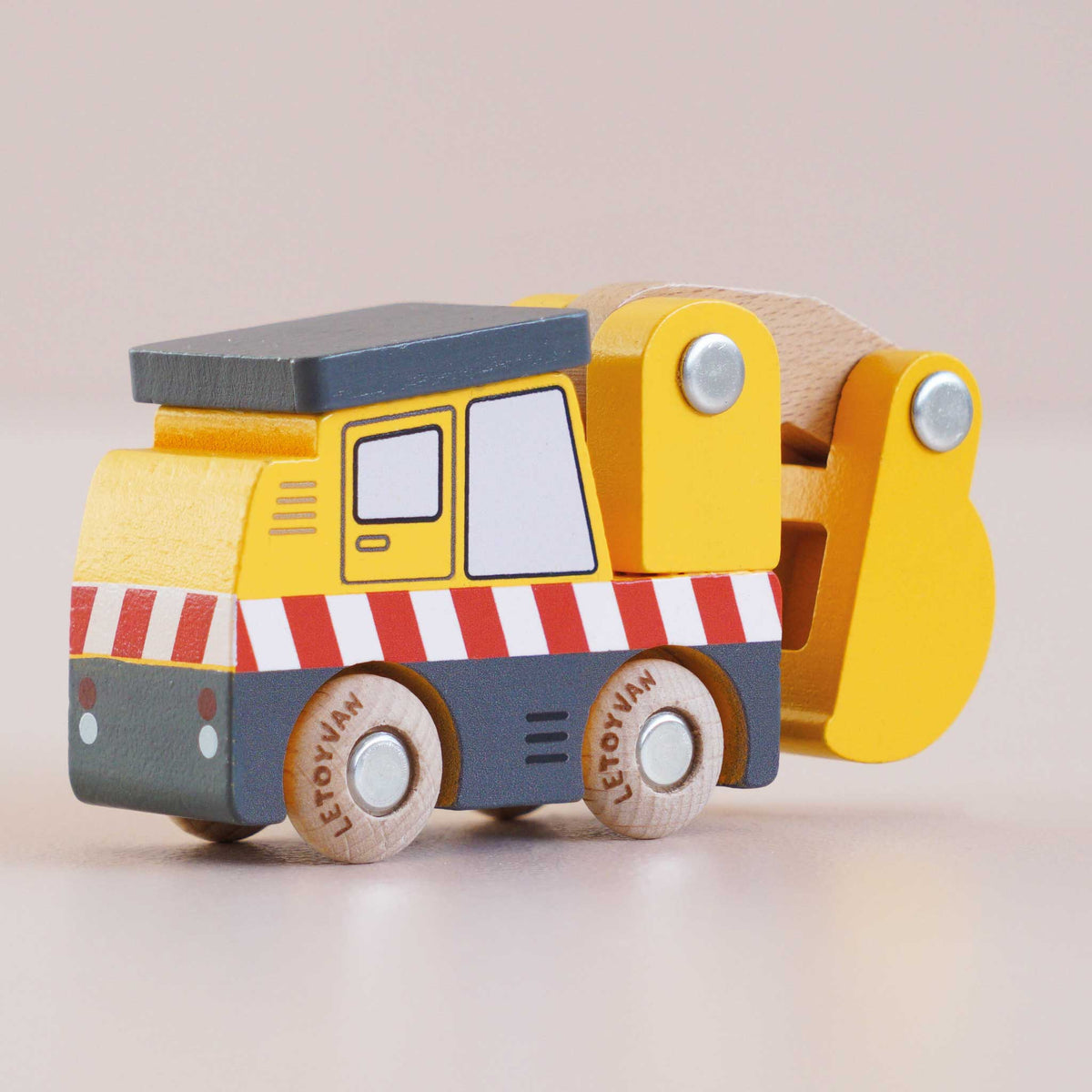 Le Toy Van No. 37 Eddie - escavatore in legno Classic Car Collection - foto 3