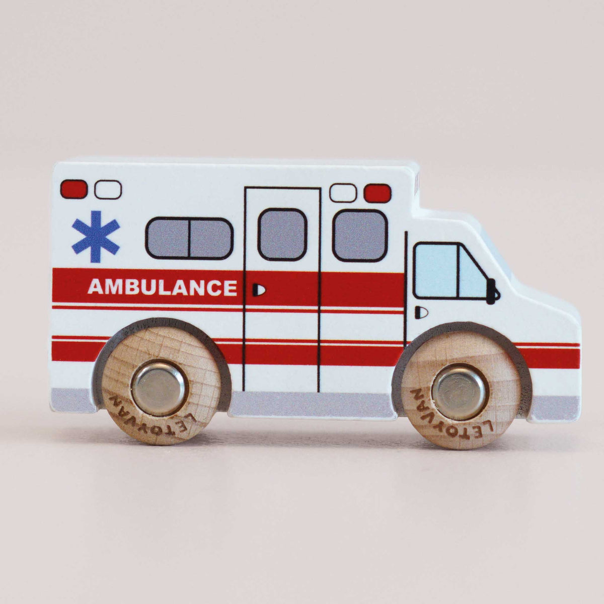 Le Toy Van No. 43 Lance - ambulanza in legno Classic Car Collection - foto 2