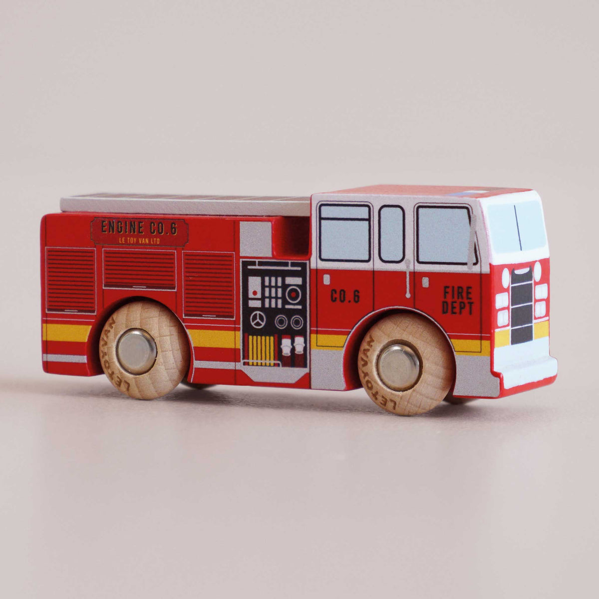 Le Toy Van No. 44 Quinn - camion dei pompieri in legno Classic Car Collection - foto 1