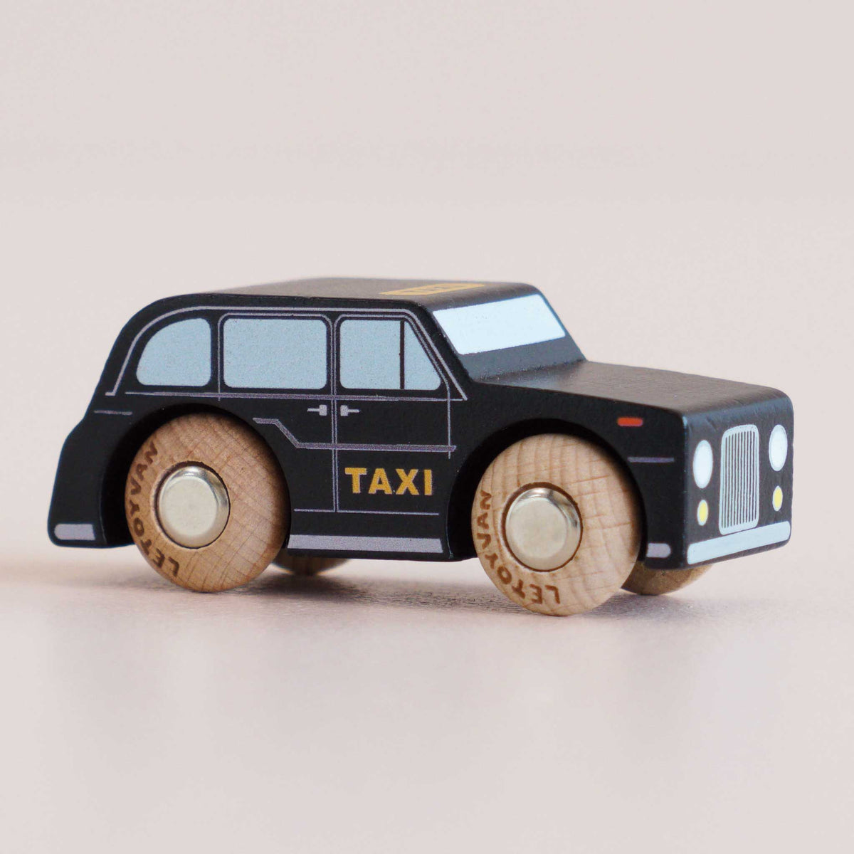 Le Toy Van No. 45 Bertie - taxi in legno Classic Car Collection - foto 1